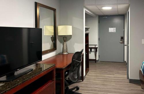 Clemmons Hotel | Clemmons Inn & Suites