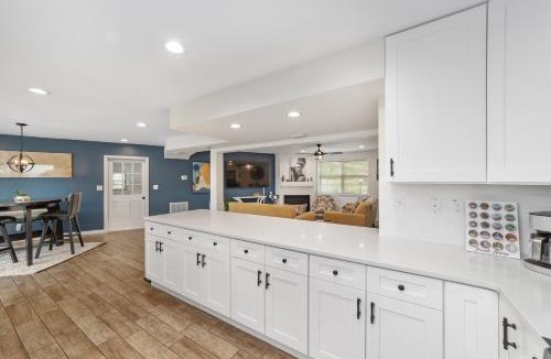 Ocala House | Cleopatra's Sunset