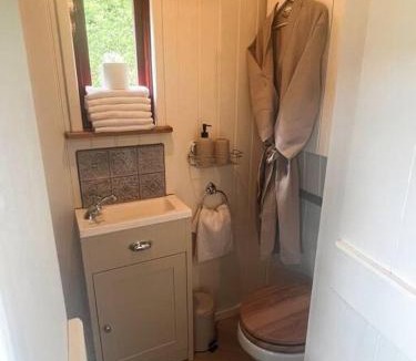 Staplefield House | Cleo’s Hut