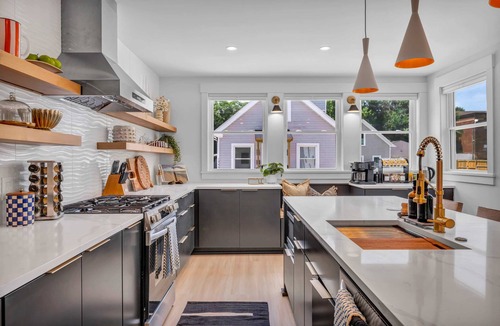 Detroit - Shoreway House | Cleveland Compound Sleeps 28 | Pickleball + Sauna