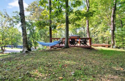 Cleveland House | Cleveland Guesthouse, 1 Gig Internet, Fire Pit
