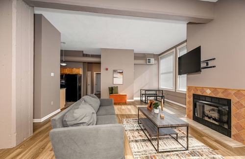 Downtown Cleveland Apartment | Cleveland Lofts