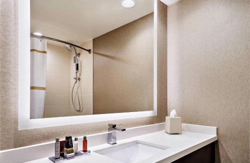 Warrensville Heights Hotel | Cleveland Marriott East