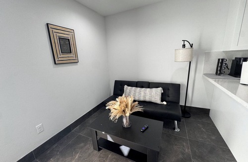 Clewiston Apartment | Clewiston Comfort #2 – Modern 1BR Escape
