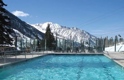 Salt Lake Mountain Resorts Resort | Cliff Club Ski In/Out Plus full Resort Access