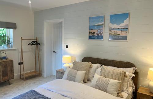 Canford Cliffs House | Cliff Cottage