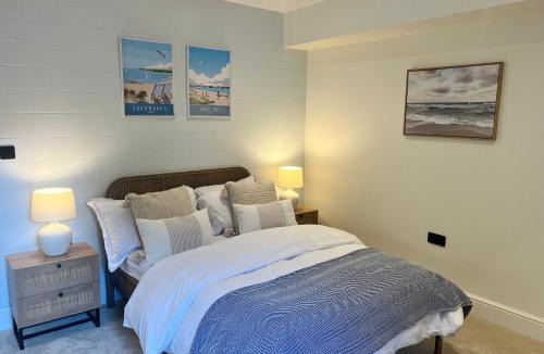 Canford Cliffs House | Cliff Cottage