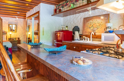 Eureka Springs Historic District Bed & Breakfast | Cliff Cottage Inn - Victorian B&B and Boutique Hotel