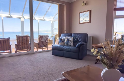 Borth House | Cliff haven