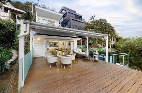 Seaforth House | Cliff house and Grand harbour views