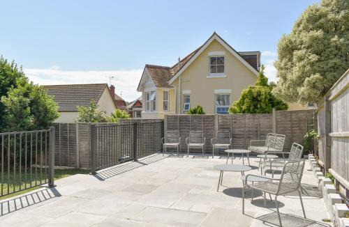 Swanage House | Cliff House