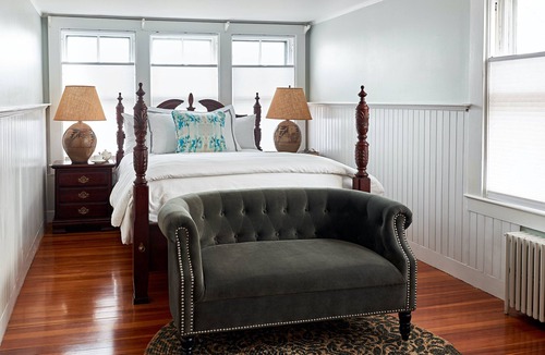 Brant Point Bed & Breakfast | Cliff Lodge
