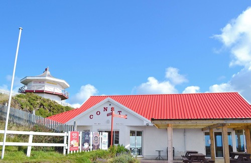 Aberystwyth Cottage | Cliff Railway Apartment
