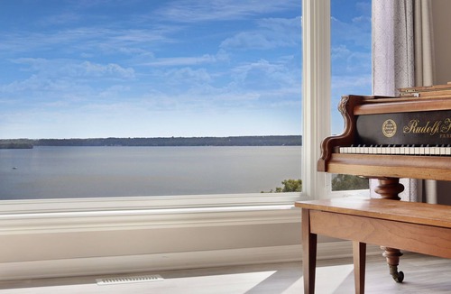 Prince Edward House | Cliffhouse On The Bay, Waterview Property with Pool —-ST-2019-0091