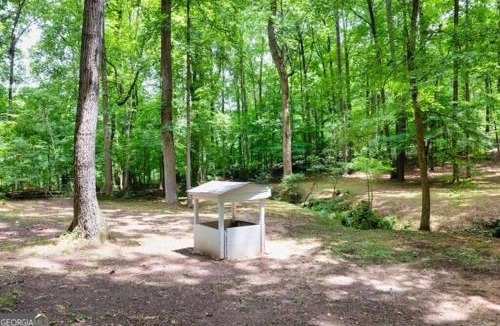 Loganville House | Clifford Guest House