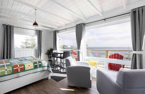 Bauline East Resort | Cliffs Edge Retreat