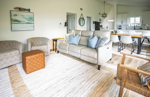 Fairfield Bay Condo | Cliffside Escape – Cozy 2BR/2BA Condo with Scenic Views