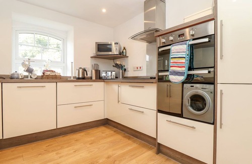 Trebarwith Strand Cottage | Cliffside