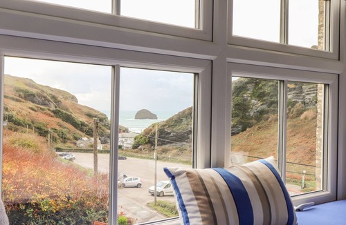 Trebarwith Strand Cottage | Cliffside