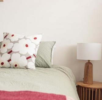 Clifton Hill Apartment | Clifton Chill Apartment