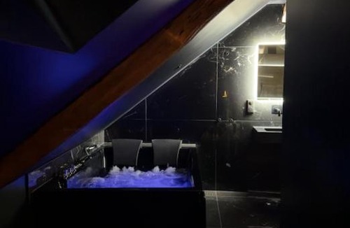 Belfort Apartment | Climatisé - BlackRoom - Balnéo - Ciel étoilé