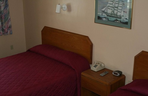 Salem Hotel | Clipper Ship Inn