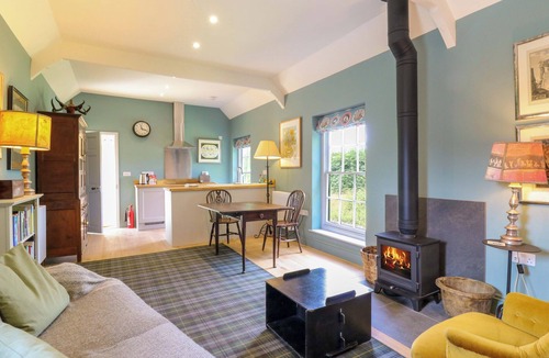 Stowmarket Cottage | CLOCK TOWER, pet friendly, with open fire in Stowupland
