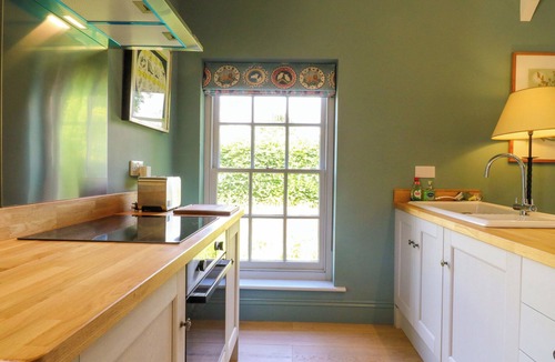 Stowmarket Cottage | CLOCK TOWER, pet friendly, with open fire in Stowupland