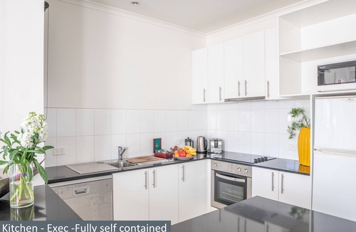 Carlton South Apartment | Clocktower Apartment Hotel