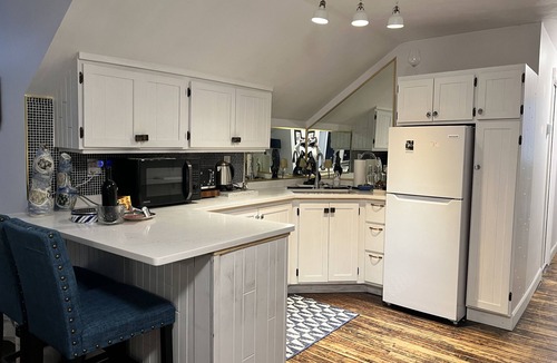 Port Dover Bed & Breakfast | Clonmel Castle