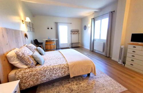 Saint-Martin-du-Bois Bed & Breakfast | Clos de la source Gironde