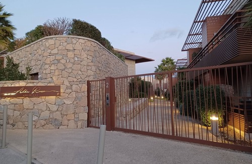 Castelnau-le-Lez Apartment | Clos des Chênes - Very quiet apt. near Montpellier - Tramway 1 minute away