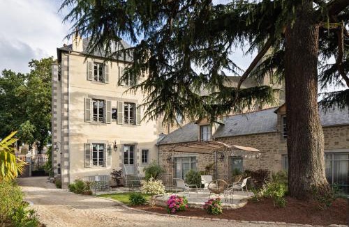 Dinan Bed & Breakfast | Clos du Cèdre - Chambres d'Hôtes d'Exception, Luxury B&B à Dinan