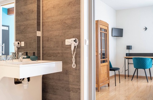 Chemille-Melay House | CLOS DU MARAIS