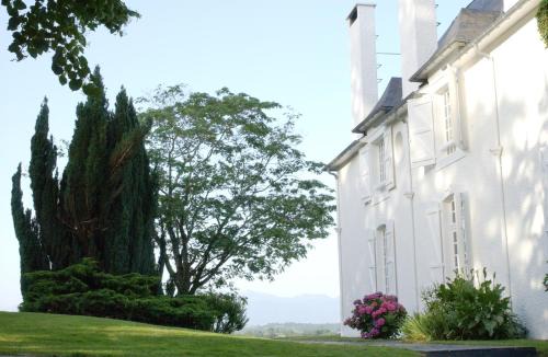 Jurancon Bed & Breakfast | Clos Mirabel Manor - B&B