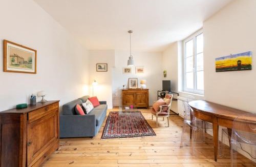 1st Arrondissement Apartment | Clos Saint Benoît