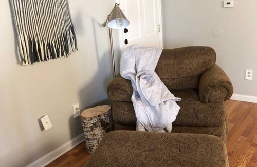 Cheyenne Apartment | Close - in Rural Studio - Great Star-gazing!