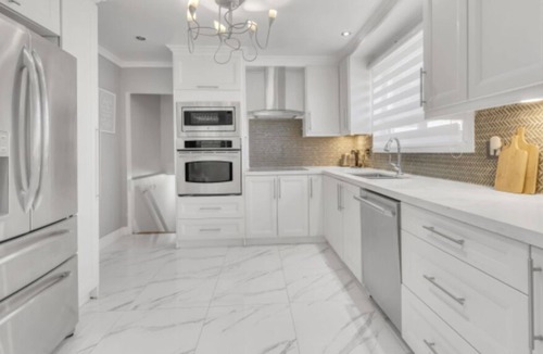 Brampton House | Close to airport 4 bedroom home
