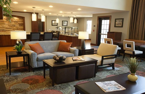 Lanham Apartment | Close to Amtrak Station, NASA, IRS, FDA | Free Breakfast, 24 Hour Business Center + Fitness Center