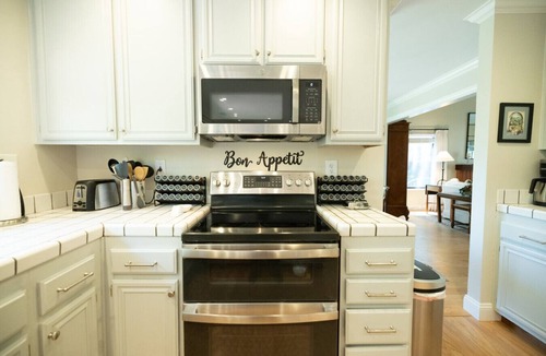 May Valley House | Close to Bay Area attractions!