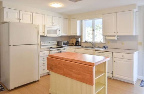 East Dennis House | Close to Bayside Beaches & Spacious Deck!