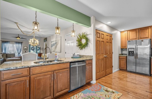 Tranquil Harbour House | Close to Beach, Pool, Grill Area, Bonus Apartment!