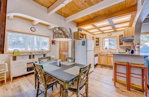 Tahoma Cabin | close to beach & skiing with grill, fireplace, deck, & W&D