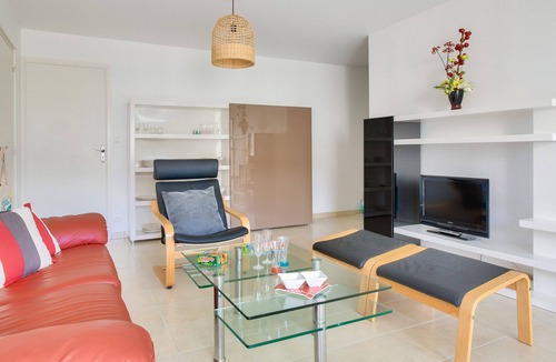 Fouesnant Apartment | Close to beaches and shops, flat for 4