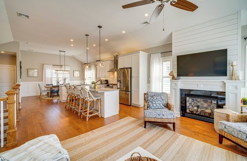 Brigantine House | Close to Brigantine Beach: Home w/2 Decks