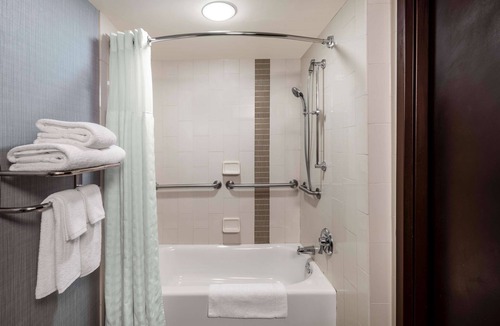 St. Johns Hotel | Close to Bull Creek District Park! Pets Allowed, Swimming Pool, Free Parking!
