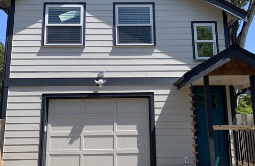 Windermere Apartment | Close to Children's hospital, parks, trails and UW, 1 bed/1 bath