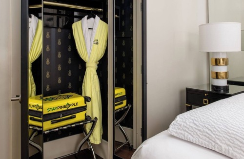 Theater District Hotel | Close to Chinatown | Relaxing Accommodation Perfect for Couple Stay