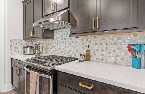 Austin House | Close to CotA & Downtown | Spacious & Luxe | 4BR