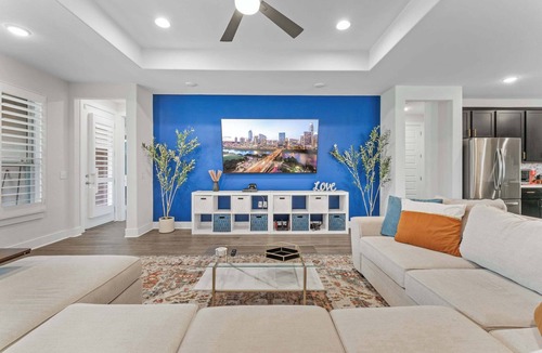 Austin House | Close to CotA & Downtown | Spacious & Luxe | 4BR